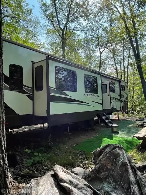 18958 Sugarbush Cir, Garrison, MN 56450