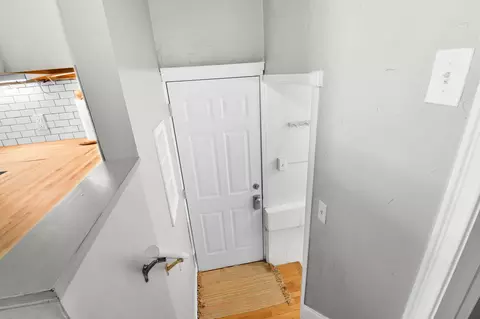 Entry Way - 451 16th Ave S, Fargo, ND 58103 photo 5 of 6