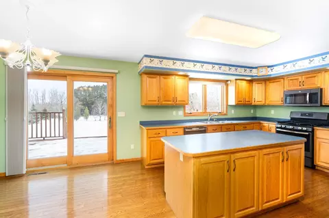 Kitchen - 5795 Ratika Rd, Duluth, MN 55810 photo 3 of 5