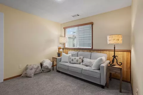 Bedroom - 4404 Cinnamon Ridge Trl, Eagan, MN 55122 photo 2 of 6