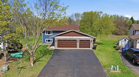 1917 Heritage Dr, Shakopee, MN 55379