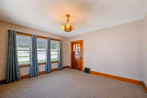 Living - 1028 10th St E, Glencoe, MN 55336 photo 4 of 5