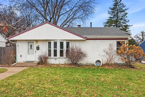 821 Howard St N, Saint Paul, MN 55119