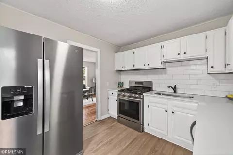 Kitchen - 21 Inner Dr, Circle Pines, MN 55014 photo 1 of 2