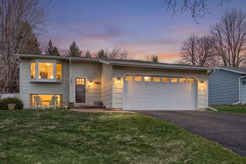 5764 W 136th Ct, Savage, MN 55378