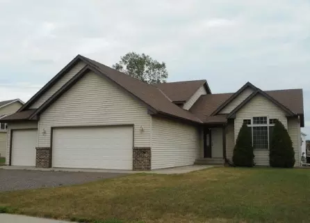 1706 Timberdoodle Dr, Saint Cloud, MN 56303