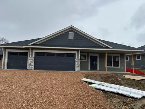 1954 Woods Pt, Waconia, MN 55387