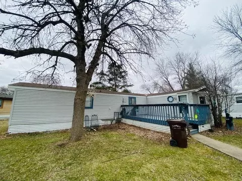 210 Biscayne Ln, Rockford, MN 55373