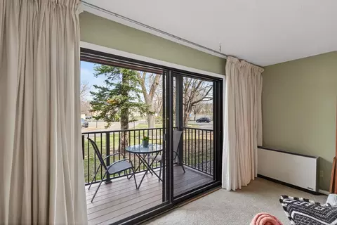 2200 Nevada Ave S #114, Saint Louis Park, MN 55426