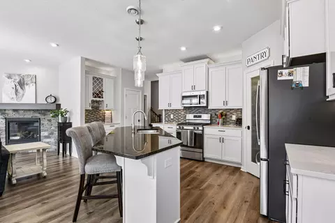 Kitchen - 4705 Lavender Ln, Minnetrista, MN 55331 photo 3 of 5