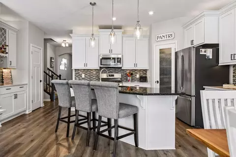 Kitchen - 4705 Lavender Ln, Minnetrista, MN 55331 photo 2 of 5