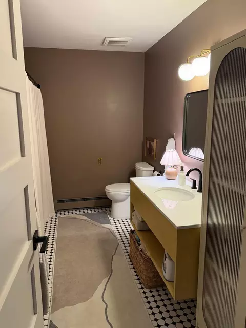 Bath - 2632 110th St, Granada, MN 56039 photo 3 of 4