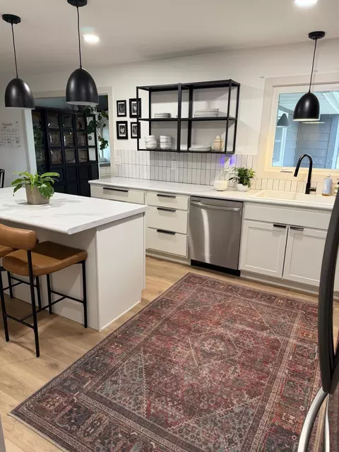 Kitchen - 2632 110th St, Granada, MN 56039 photo 1 of 3