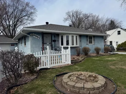 6951 Claude Ave, Inver Grove Heights, MN 55076