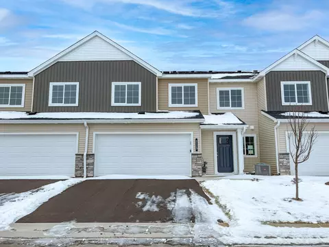 2113 Birch Ln, Montrose, MN 55363
