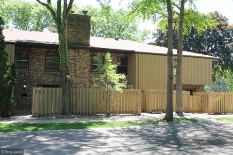2543 Unity Ave N, Golden Valley, MN 55422