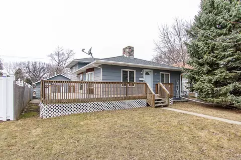 1530 11th St N, Fargo, ND 58102