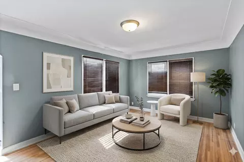 1041 6th St E, Saint Paul, MN 55106