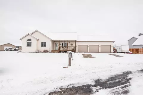 1004 Tamarac Ave, Frazee, MN 56544