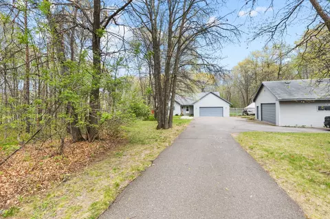 10308 S Oaks Rd, Brainerd, MN 56401