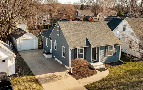 1443 1st St NW, Rochester, MN 55901