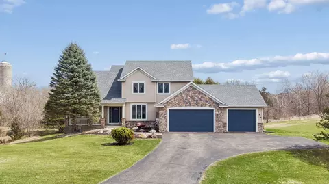 8819 Penrose Ave S, Hastings, MN 55033