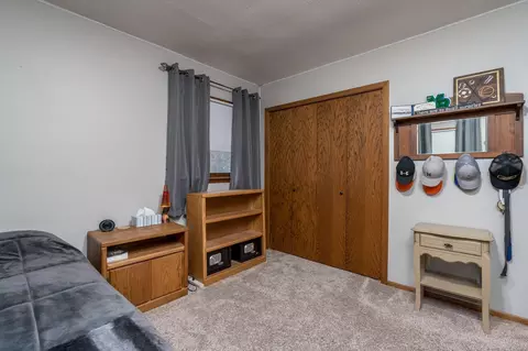 Bedroom - 507 2nd Ave SE, Mapleton, MN 56065 photo 3 of 5