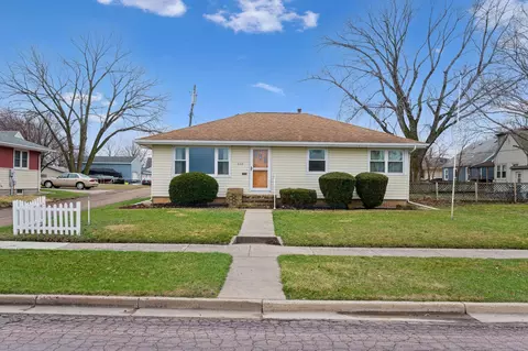 808 Webster St, Fairmont, MN 56031