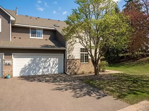 8433 Kimball Dr, Eden Prairie, MN 55347