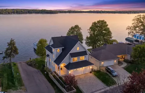 1748 Shorewood Ln, Mound, MN 55364