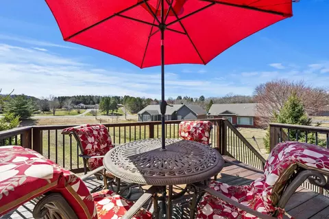Exterior - 334 Kamloops Pl, River Falls, WI 54022 photo 8 of 12