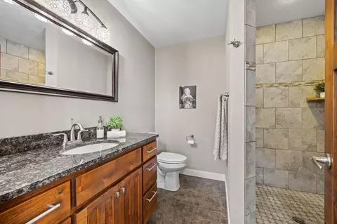 Bath - 334 Kamloops Pl, River Falls, WI 54022 photo 2 of 3