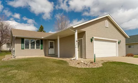 4943 3rd St NW, Rochester, MN 55901