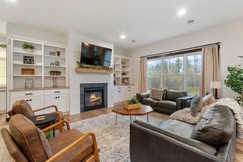 Living - 59 E Riverside Rd, Esko, MN 55733 photo 1 of 4