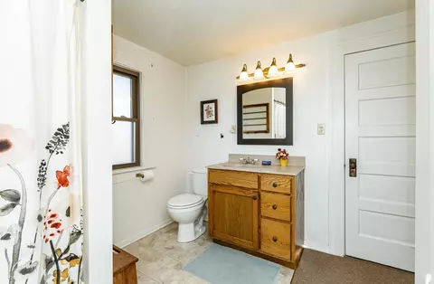 Bath - 115 2nd St SE, Plainview, MN 55964 photo 3 of 3