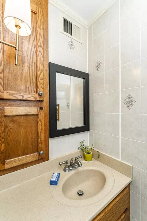 Bath - 115 2nd St SE, Plainview, MN 55964 photo 1 of 3