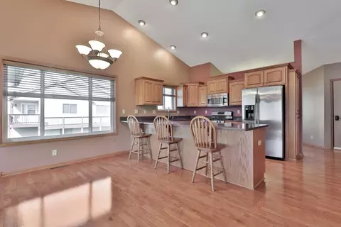 Kitchen - 13441 Pine View Pl, Lindstrom, MN 55045 photo 4 of 4