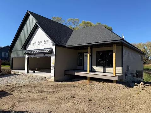 10490 Kalen Dr NE, Hanover, MN 55341