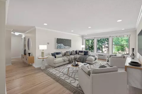 821 Douglas Ave #204, Minneapolis, MN 55403