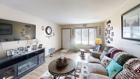 Living - 1412 Regency Ln, Albert Lea, MN 56007 photo 3 of 3