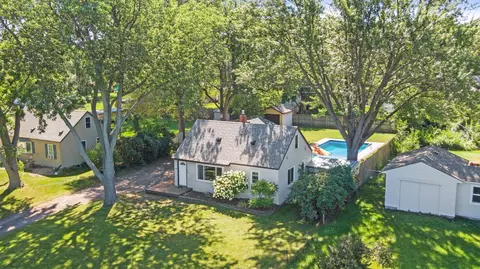 2166 Oakwood Dr, Mounds View, MN 55112