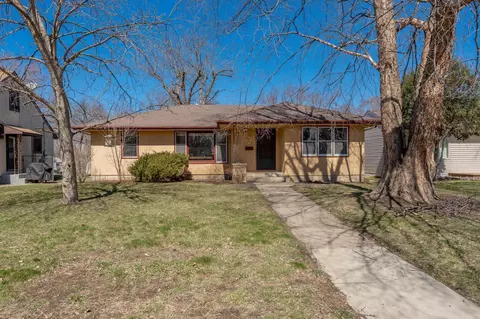 709 Shakopee Ave E, Shakopee, MN 55379