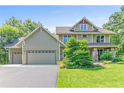 9771 51st St N, Lake Elmo, MN 55042