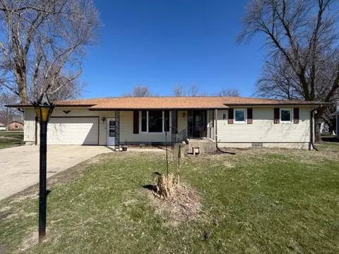 447 2nd Ave SW, Winnebago, MN 56098