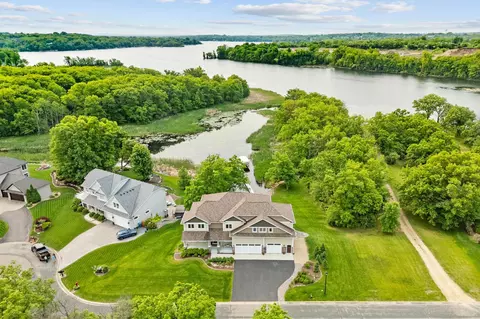 18928 Katrine Ct, Lakeville, MN 55044