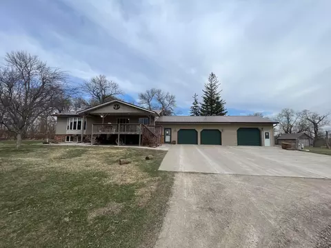 57782 740th St, Jackson, MN 56143