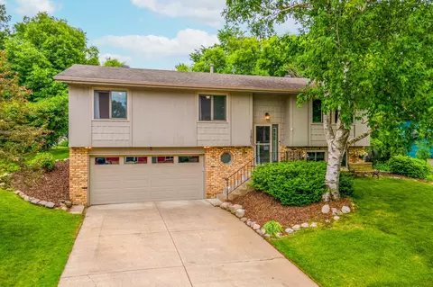 13863 62nd Ave N, Maple Grove, MN 55311