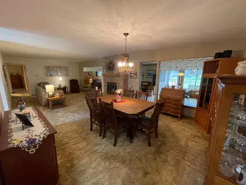 Dining - 207 E Hollett St, Tracy, MN 56175 photo 1 of 4