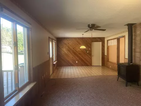 Living - 207 E Hollett St, Tracy, MN 56175 photo 3 of 4