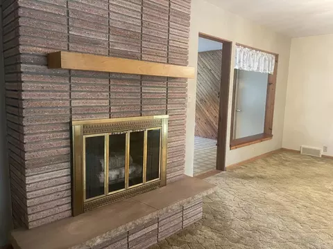 Living - 207 E Hollett St, Tracy, MN 56175 photo 2 of 4